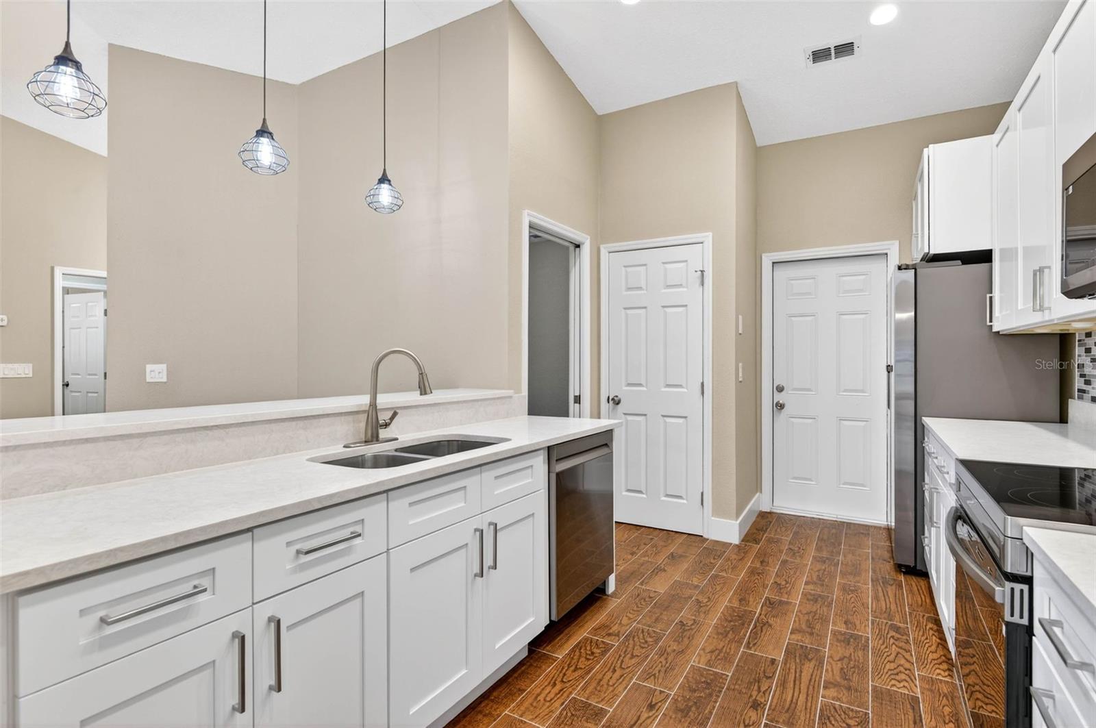Image 6 of 48 For 6535 Brentwood Drive