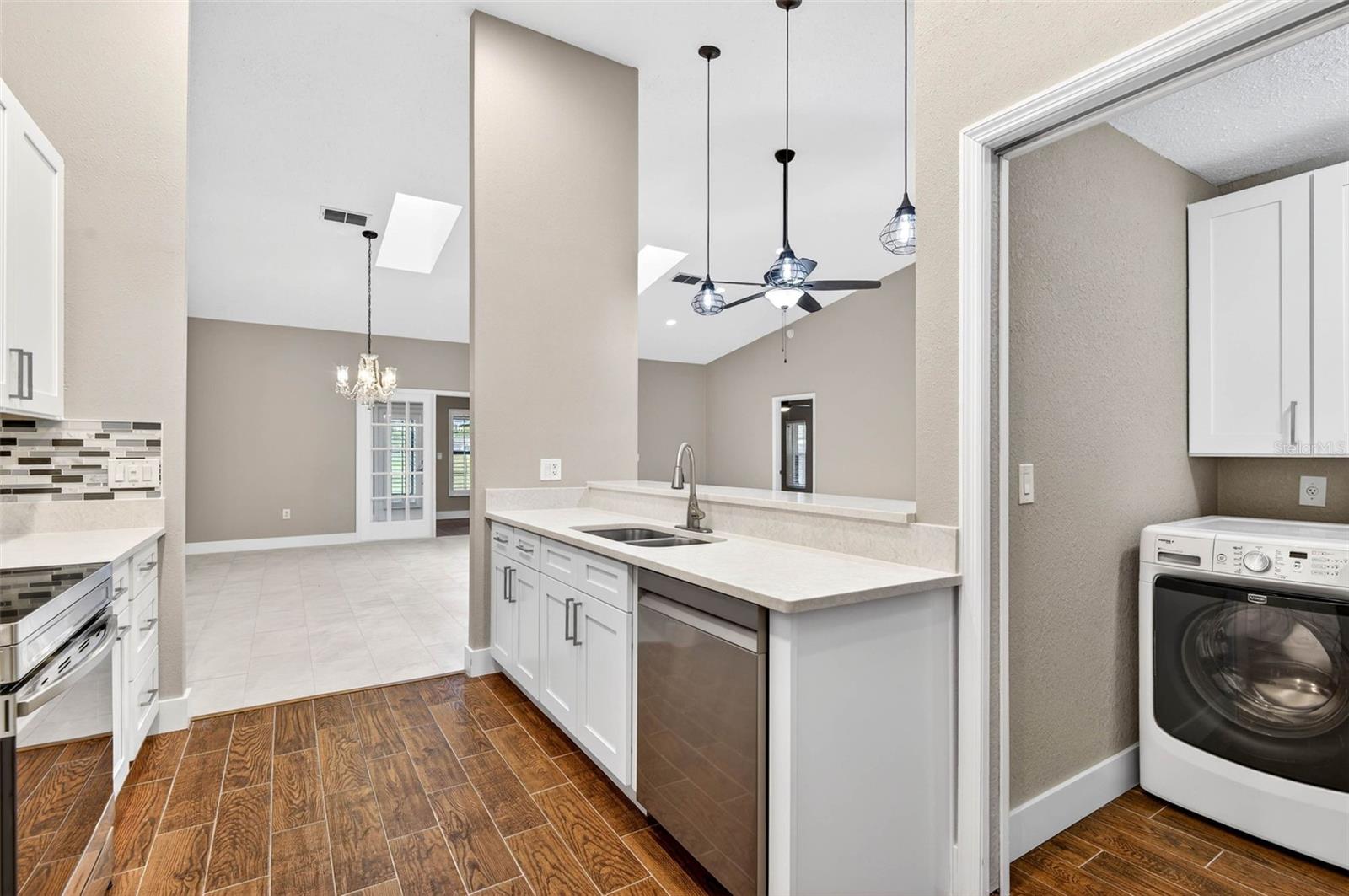 Image 8 of 48 For 6535 Brentwood Drive