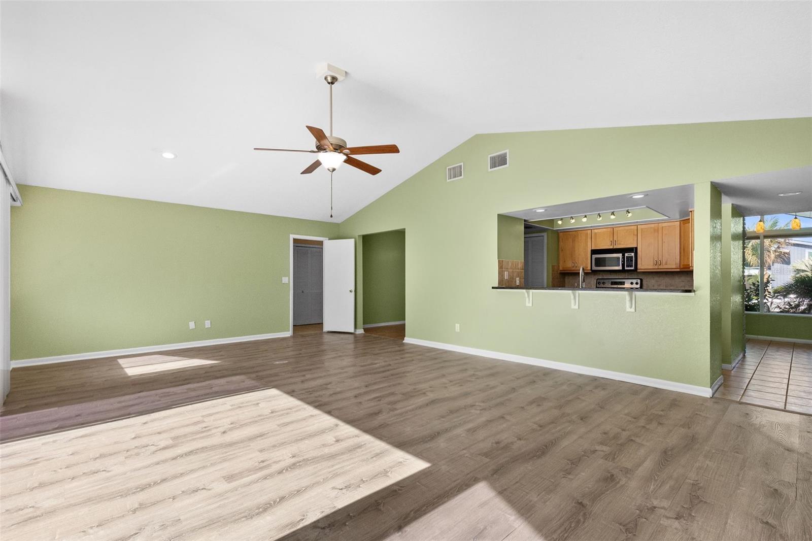Image 19 of 67 For 7775 132nd Way