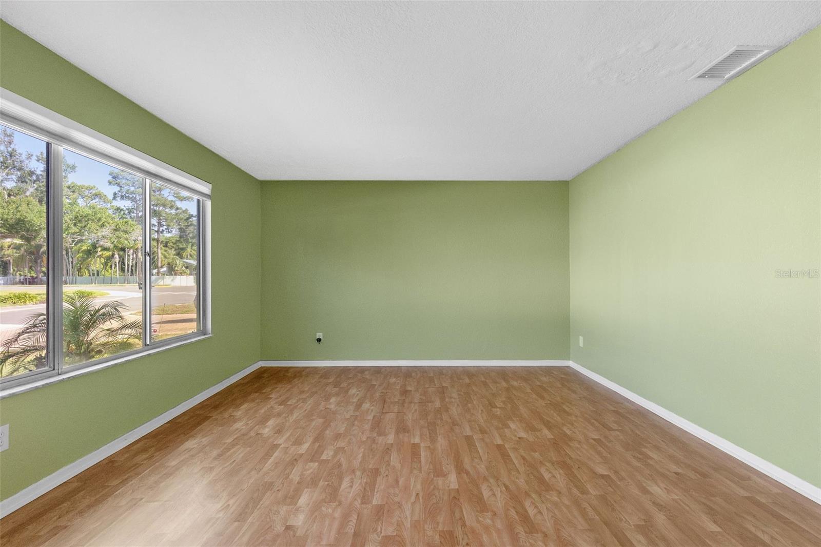 Image 8 of 67 For 7775 132nd Way