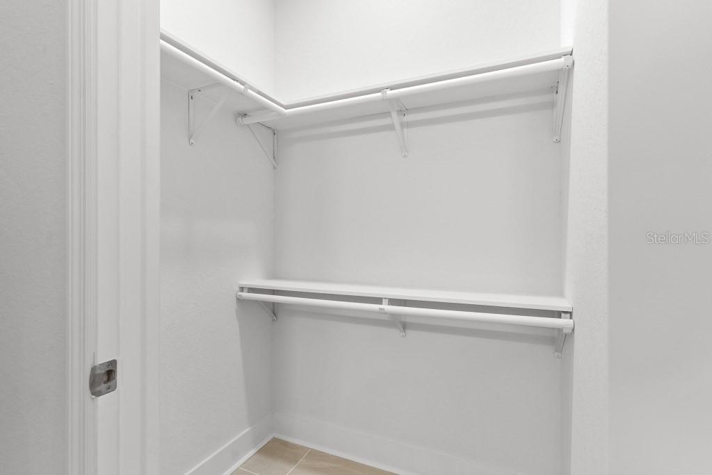 Image 13 of 23 For 901 Warren Street