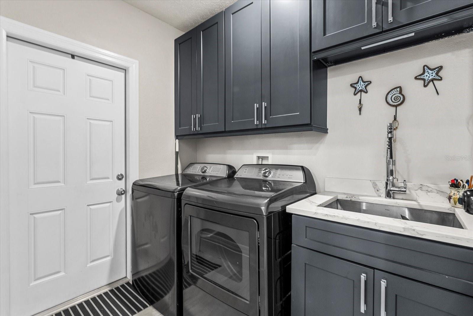 Image 27 of 57 For 8806 Crosswood Court