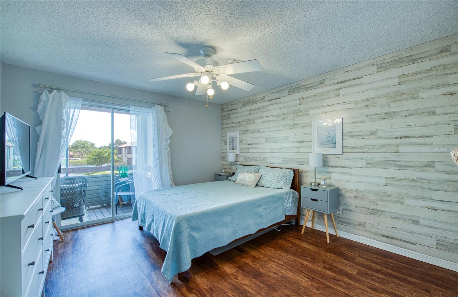 Image 4 of 34 For 10263 Gandy Boulevard N 2110