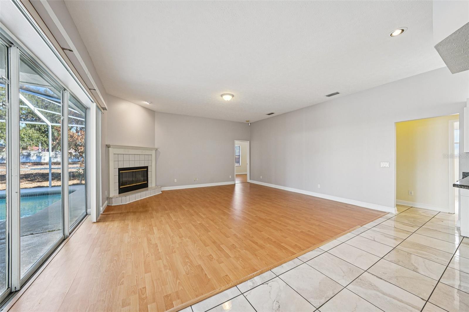 Image 10 of 96 For 918 Academy Drive