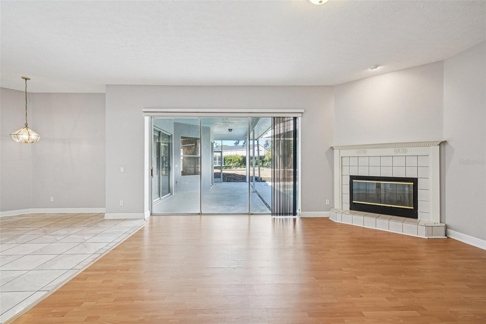 Image 14 of 96 For 918 Academy Drive
