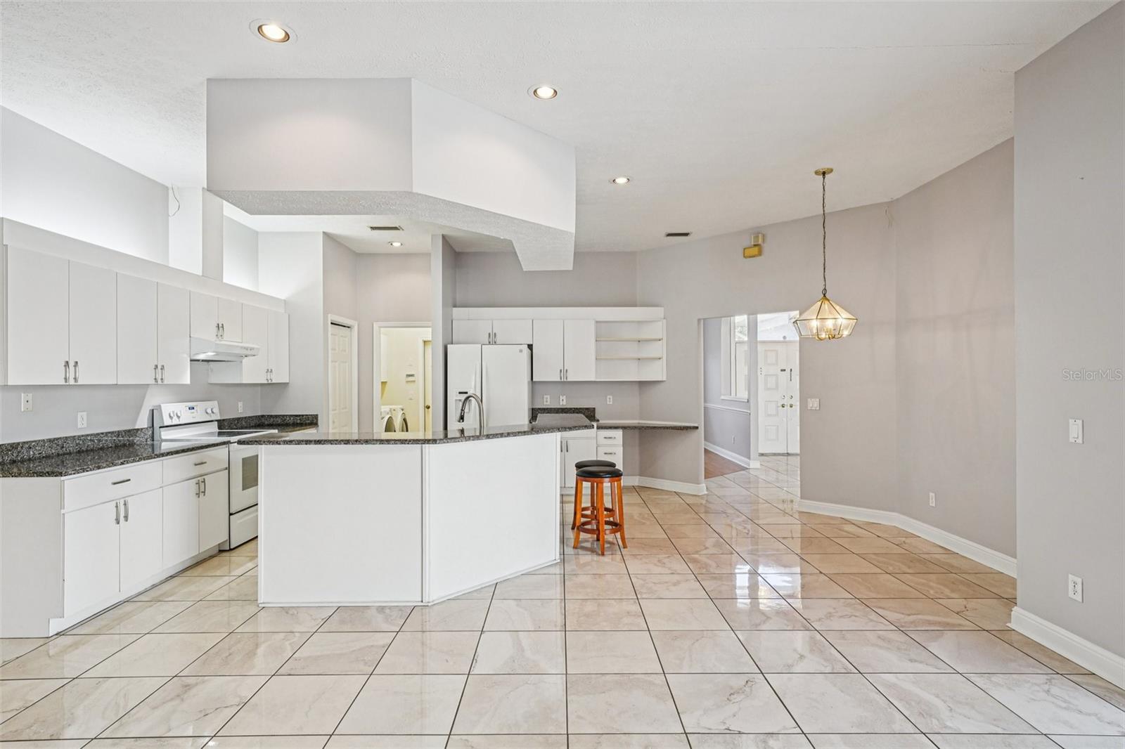 Image 28 of 96 For 918 Academy Drive