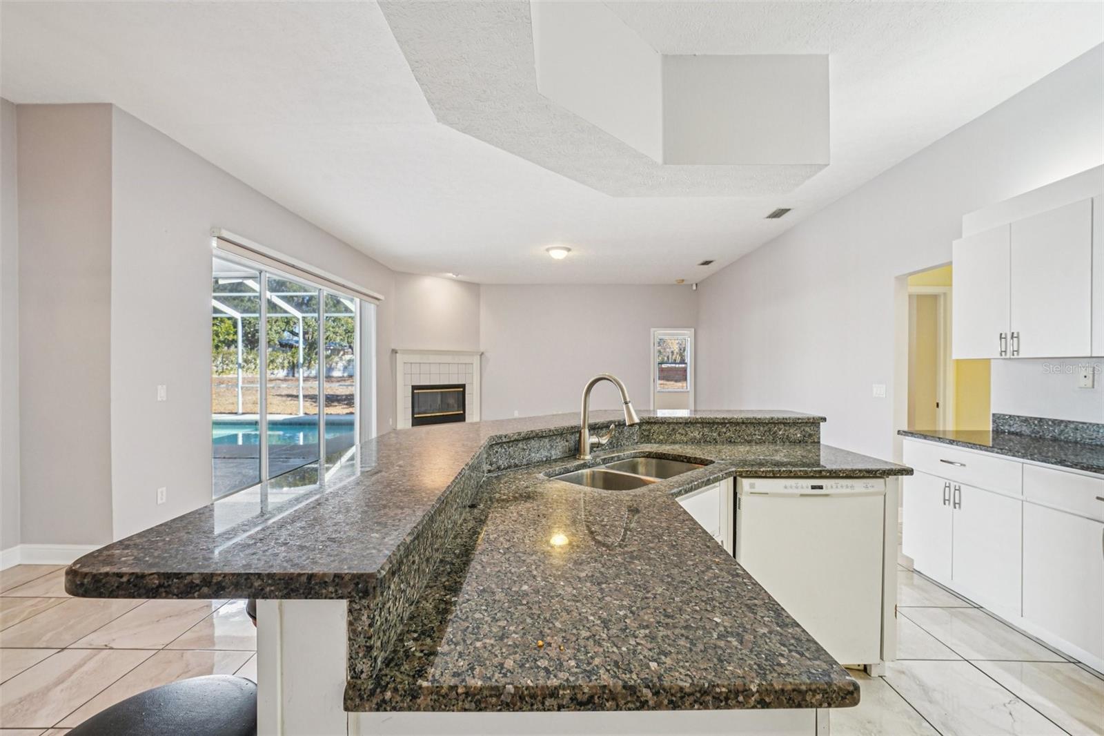 Image 33 of 96 For 918 Academy Drive