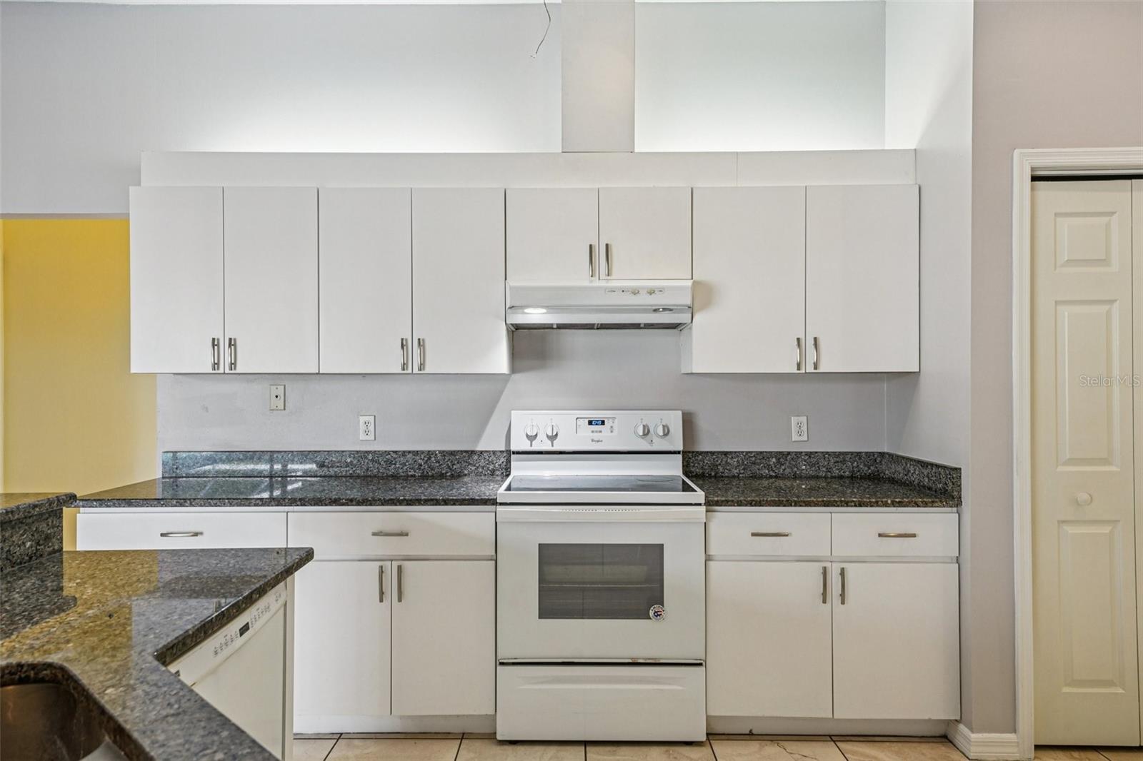 Image 34 of 96 For 918 Academy Drive