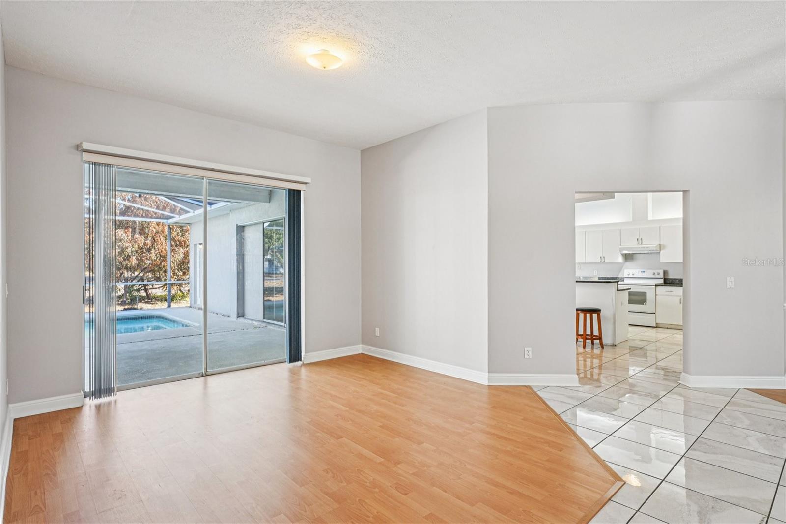 Image 35 of 96 For 918 Academy Drive