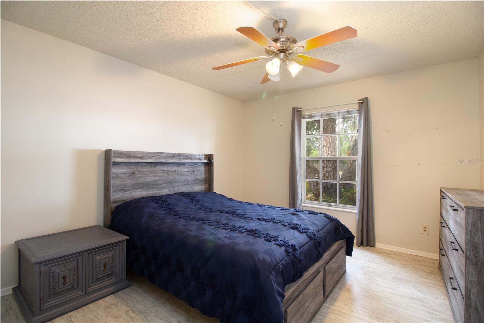 Image 12 of 30 For 7115 Parkside Villas Dr N