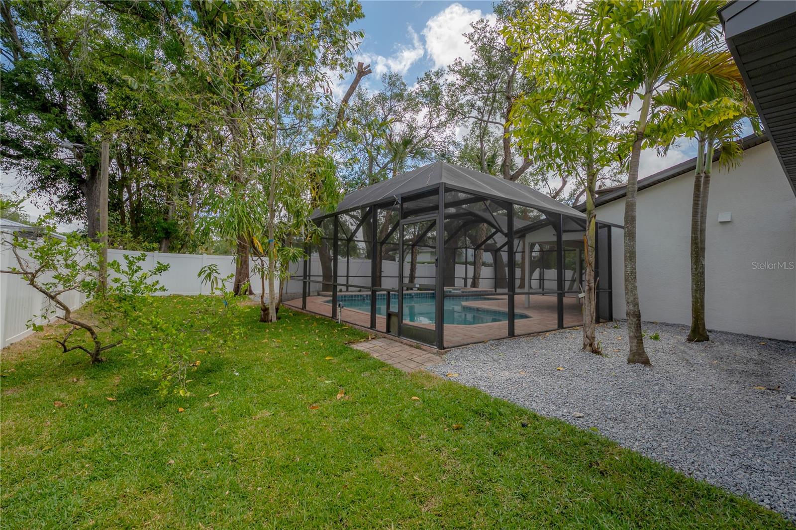 Image 41 of 43 For 471 Davis Boulevard