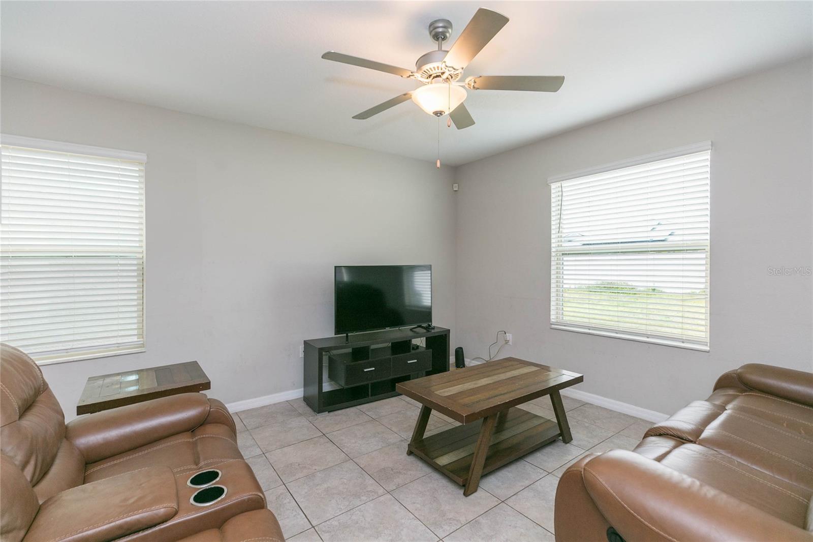 Image 9 of 40 For 10257 Carloway Hills Drive
