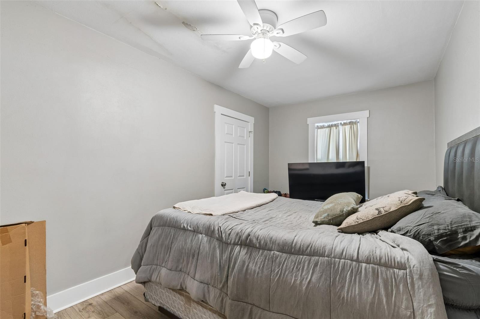 Image 18 of 37 For 535 11th Avenue N