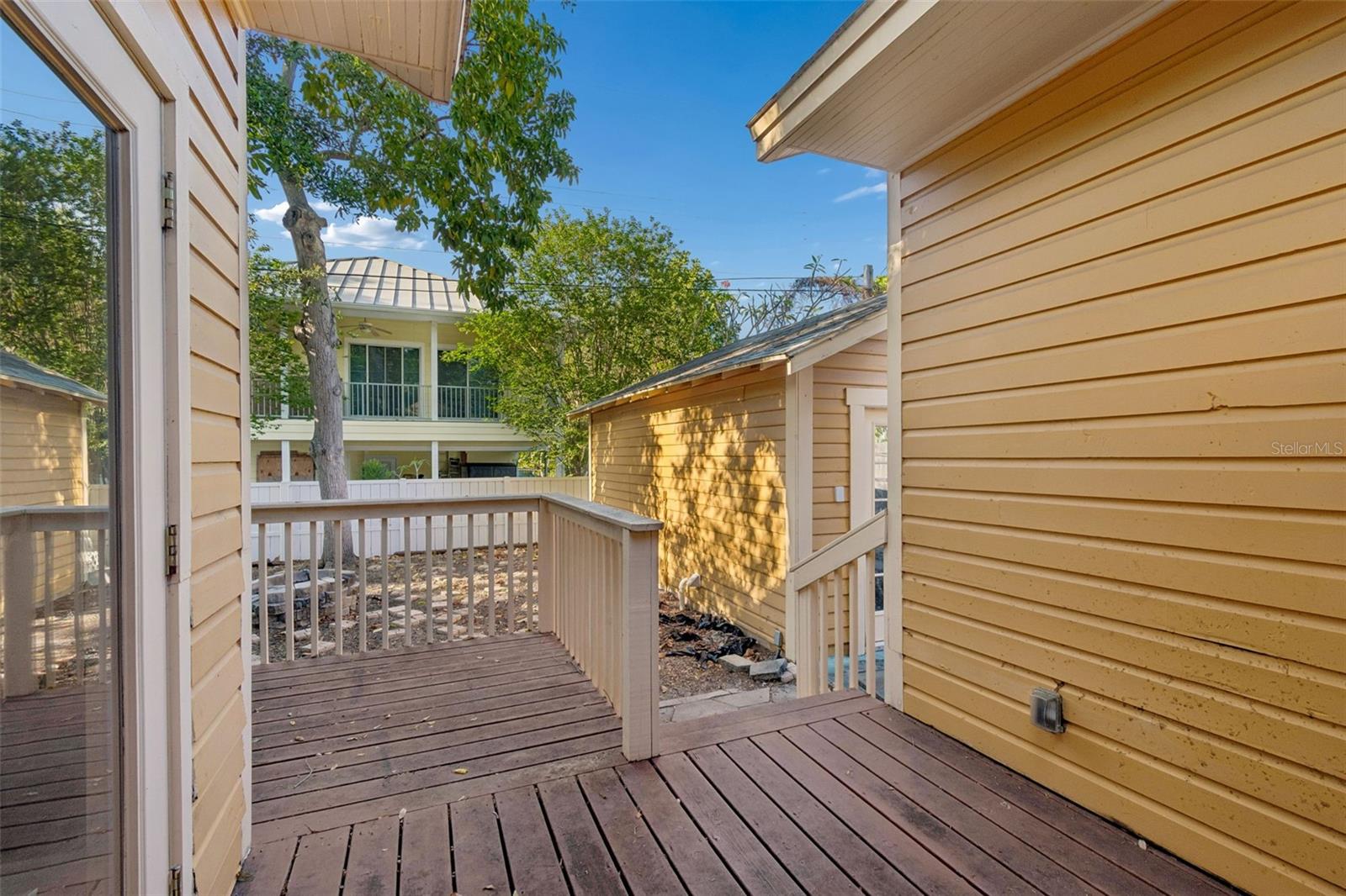 Image 22 of 37 For 535 11th Avenue N