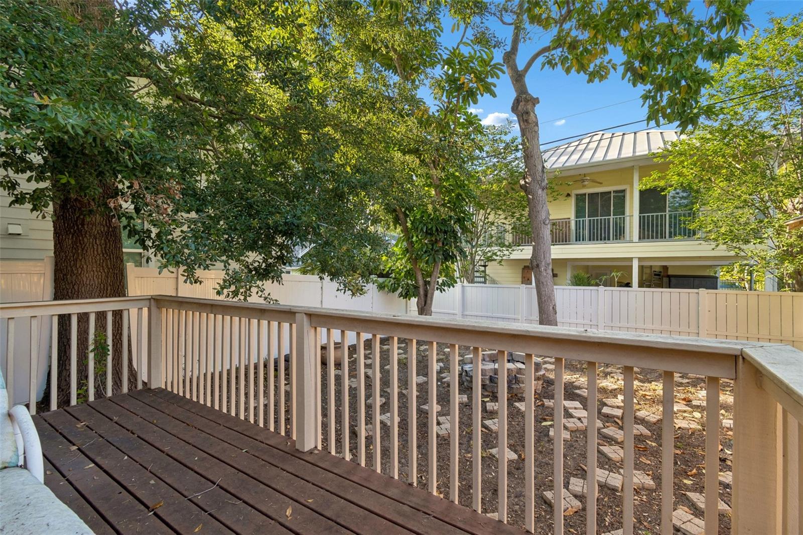 Image 24 of 37 For 535 11th Avenue N