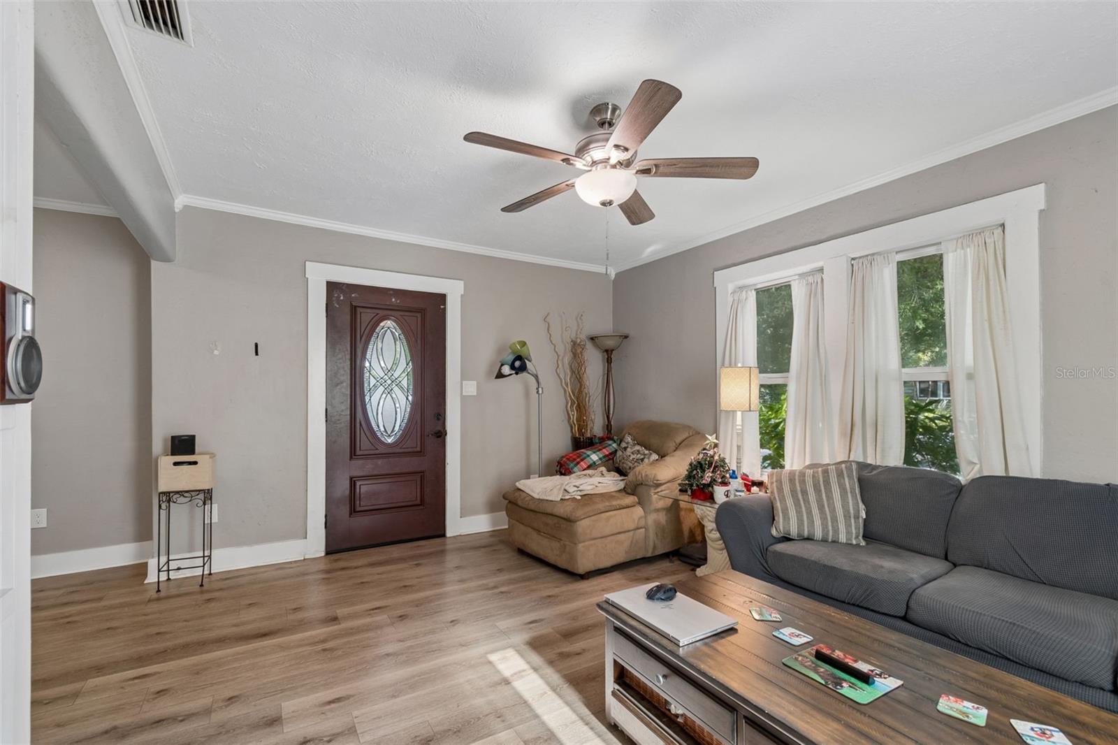 Image 6 of 37 For 535 11th Avenue N