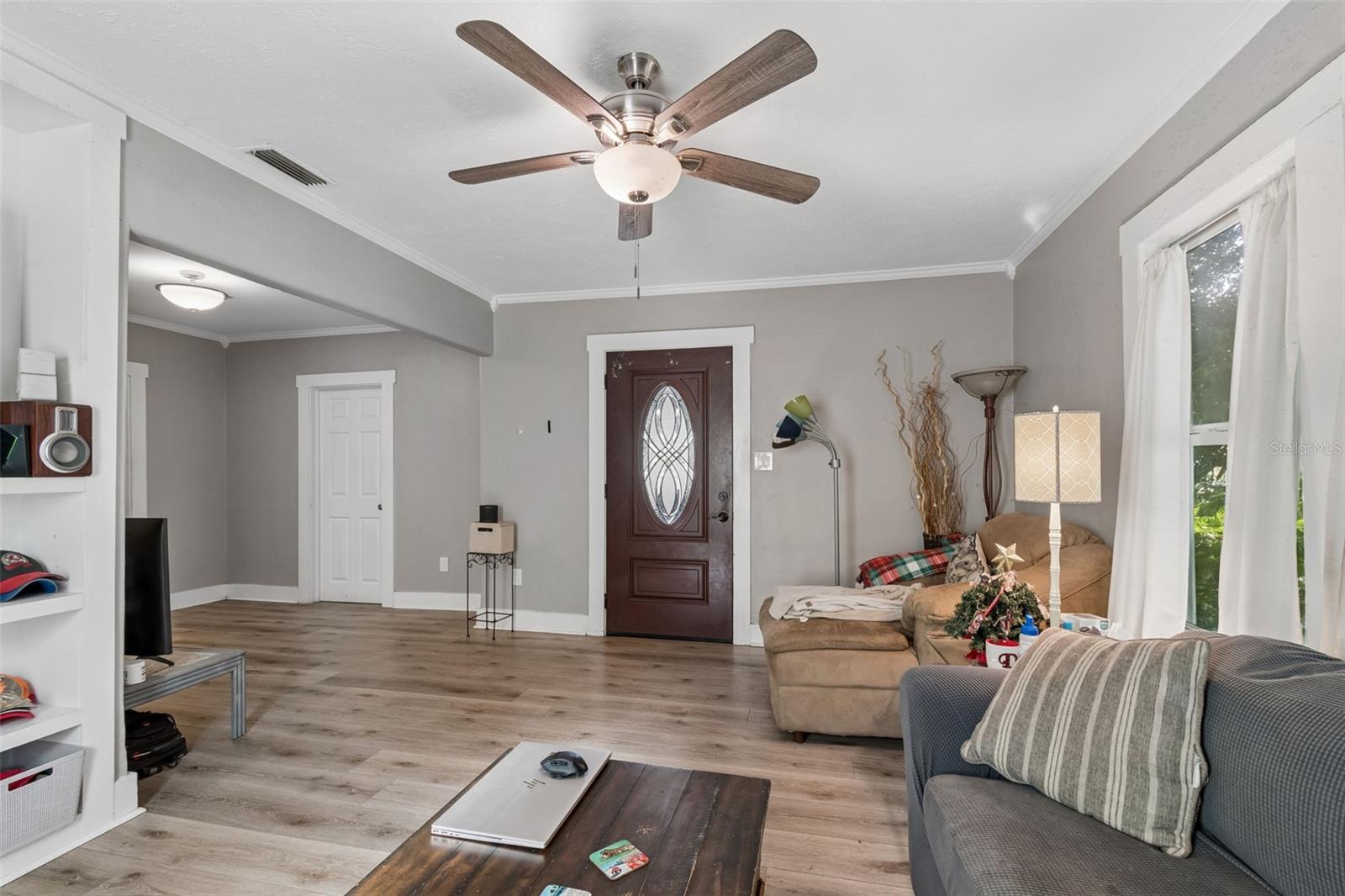Image 7 of 37 For 535 11th Avenue N