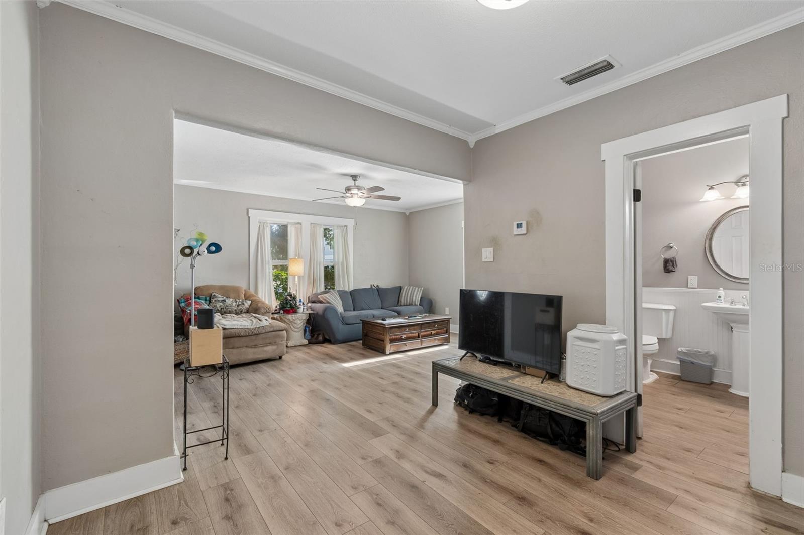 Image 8 of 37 For 535 11th Avenue N