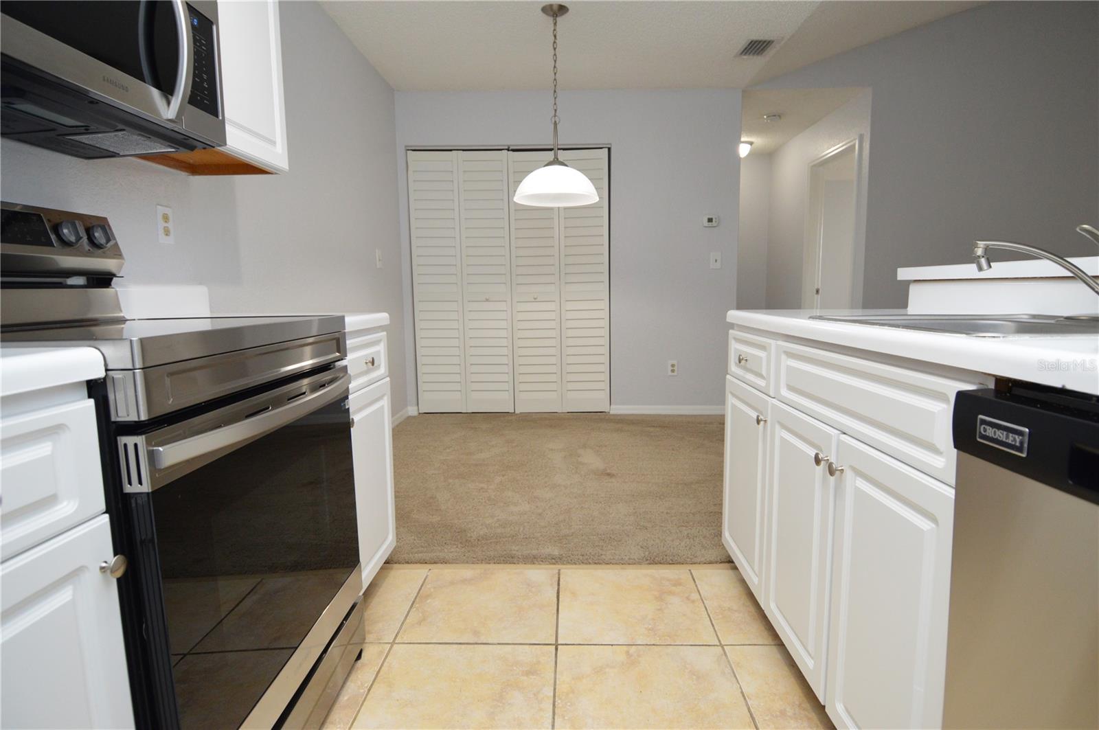 Image 11 of 95 For 10265 Gandy Boulevard N 1804