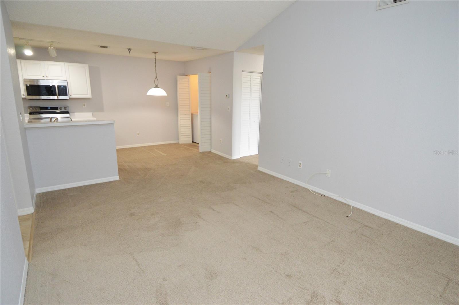 Image 15 of 95 For 10265 Gandy Boulevard N 1804