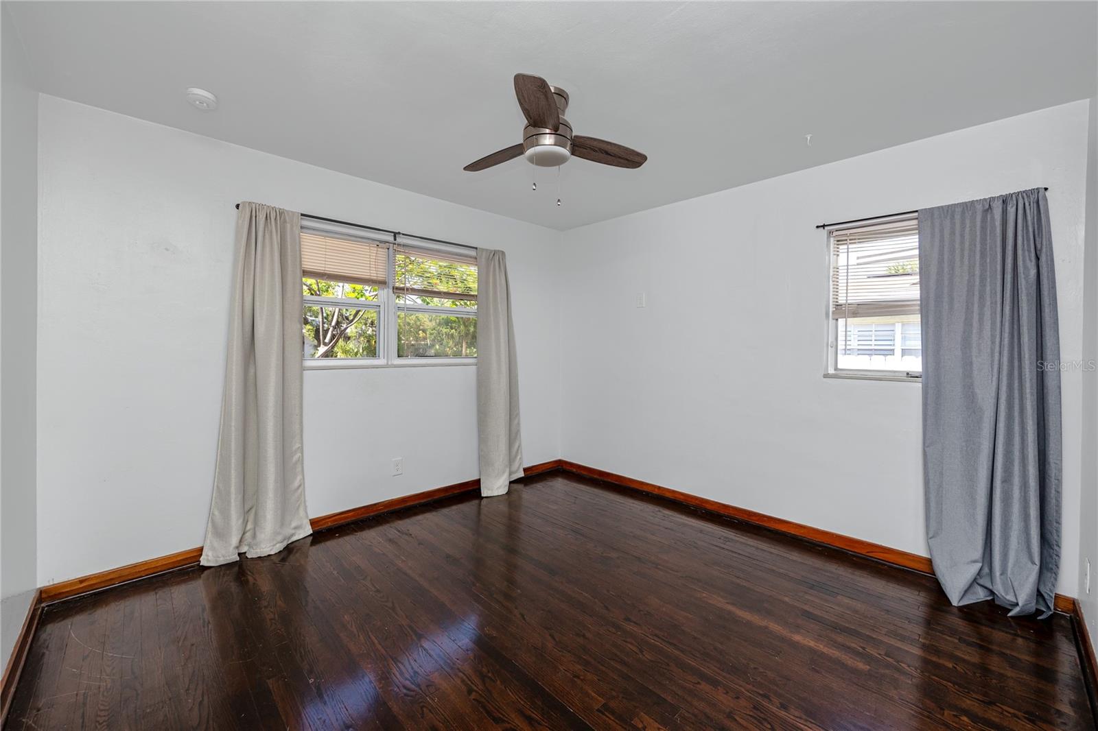 Image 18 of 50 For 630 Jasmine Way S