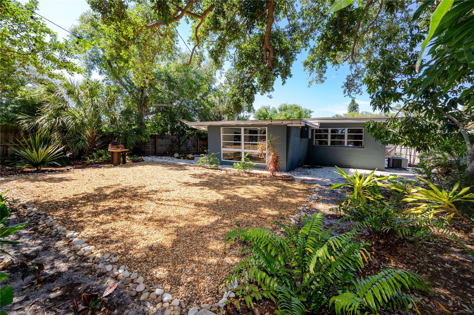 Image 36 of 50 For 630 Jasmine Way S