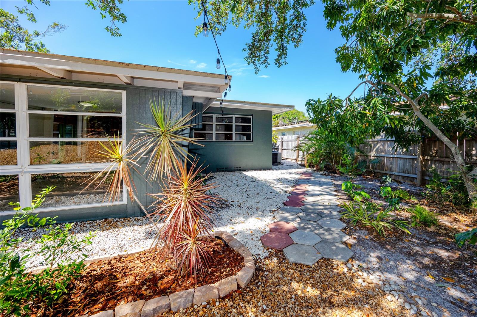 Image 41 of 50 For 630 Jasmine Way S