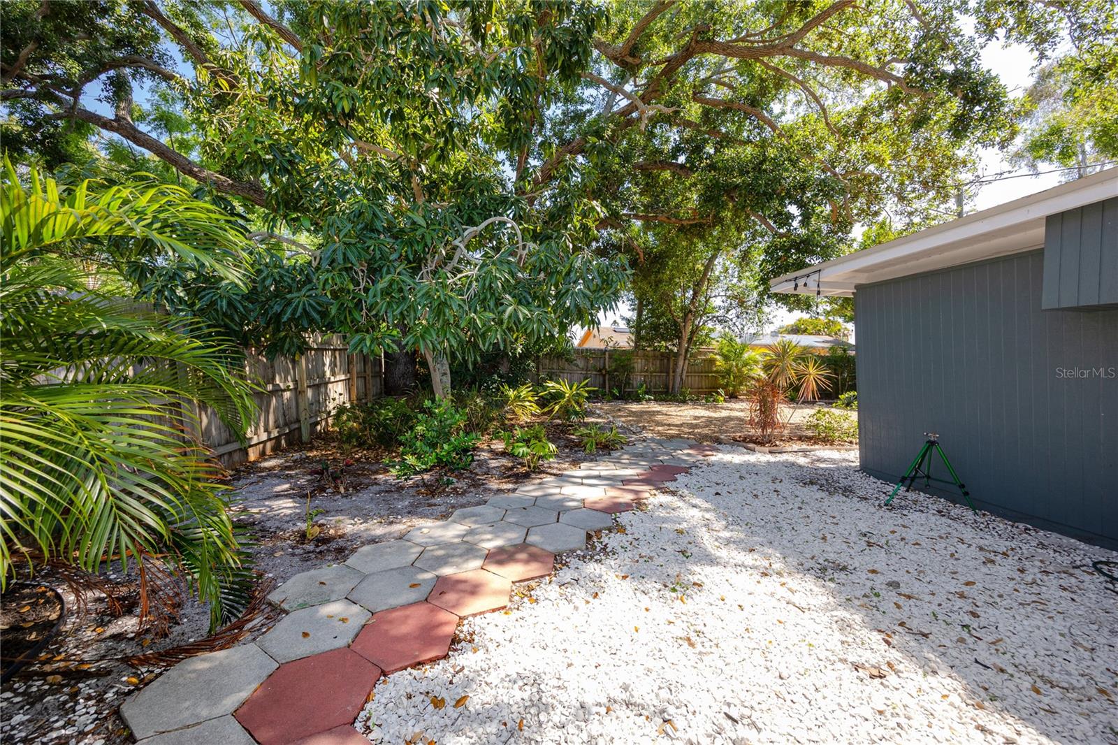 Image 42 of 50 For 630 Jasmine Way S