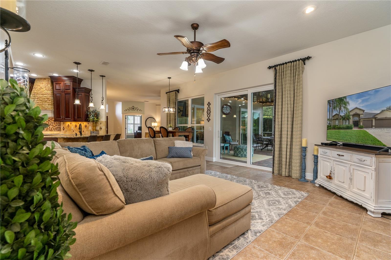 Image 22 of 81 For 3829 Spruce Pine Drive