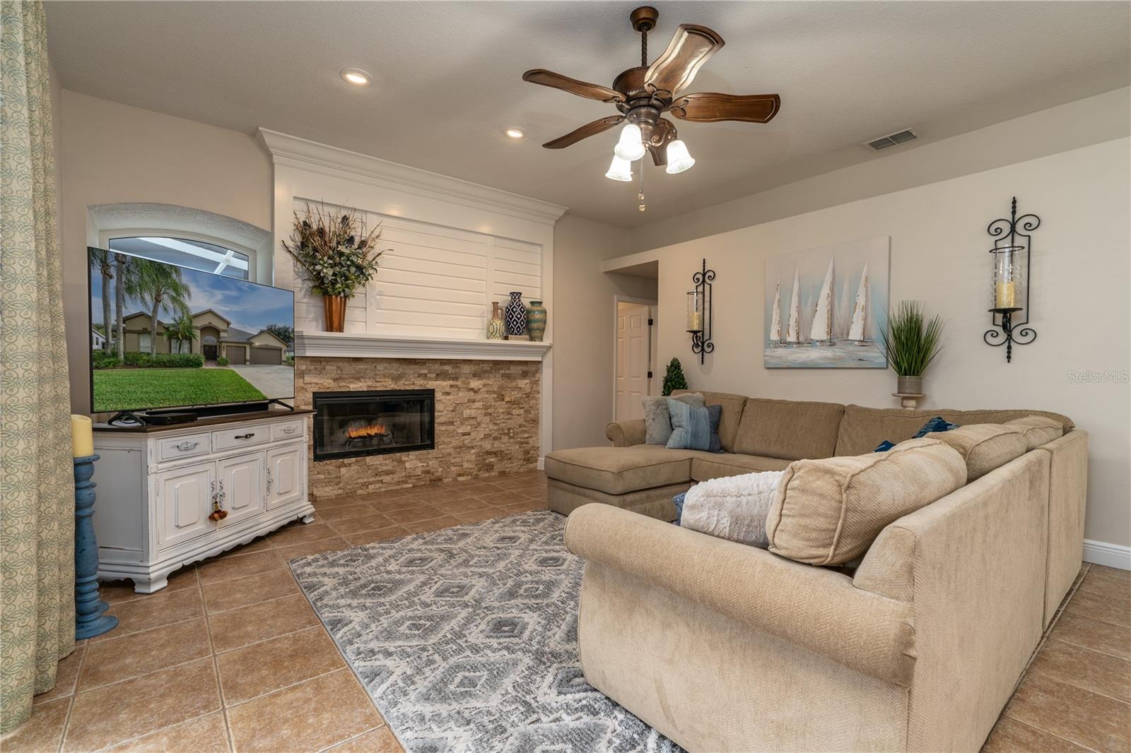 Image 23 of 81 For 3829 Spruce Pine Drive