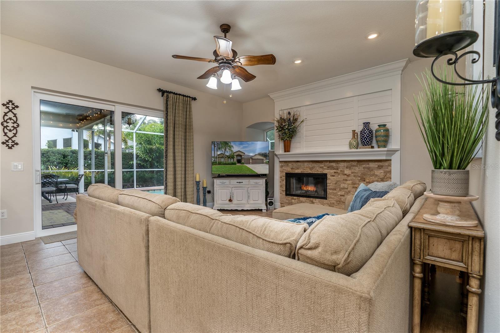 Image 24 of 81 For 3829 Spruce Pine Drive