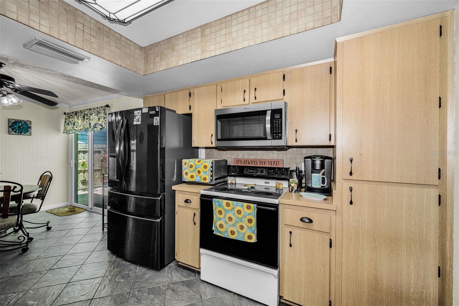 Image 15 of 41 For 2907 Whispering Drive N