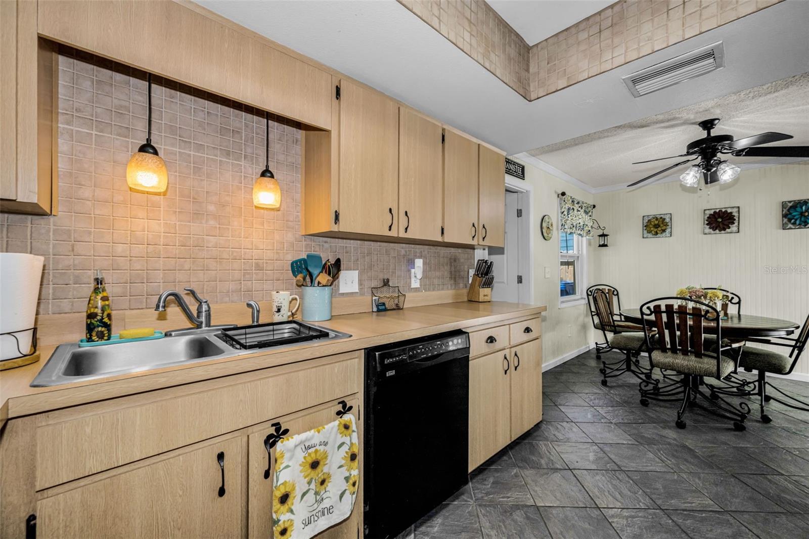 Image 16 of 41 For 2907 Whispering Drive N