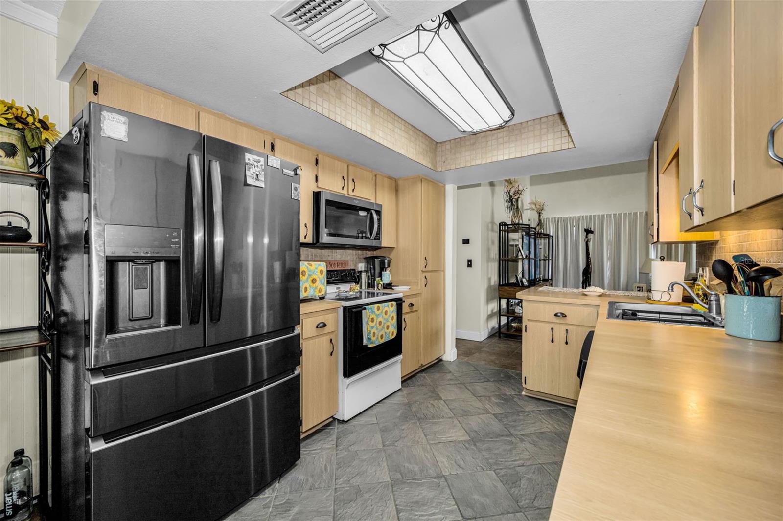 Image 18 of 41 For 2907 Whispering Drive N
