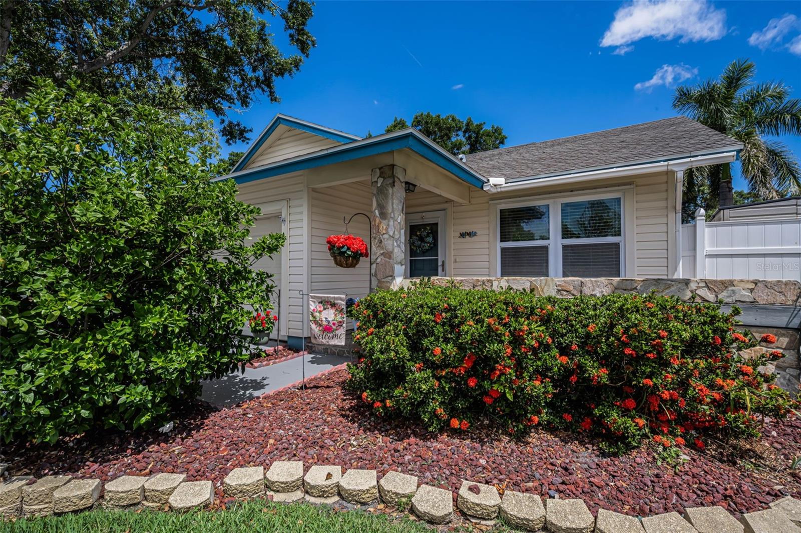 Image 6 of 41 For 2907 Whispering Drive N