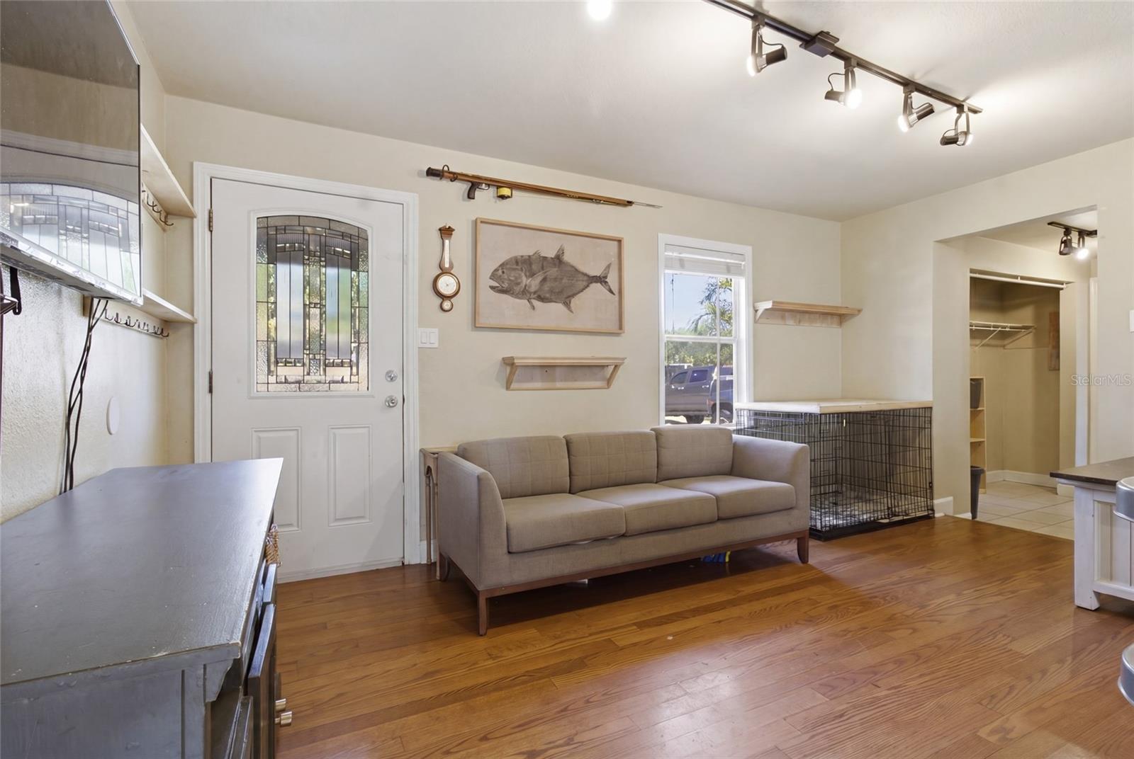 Image 8 of 20 For 6712 Gabrielle Street