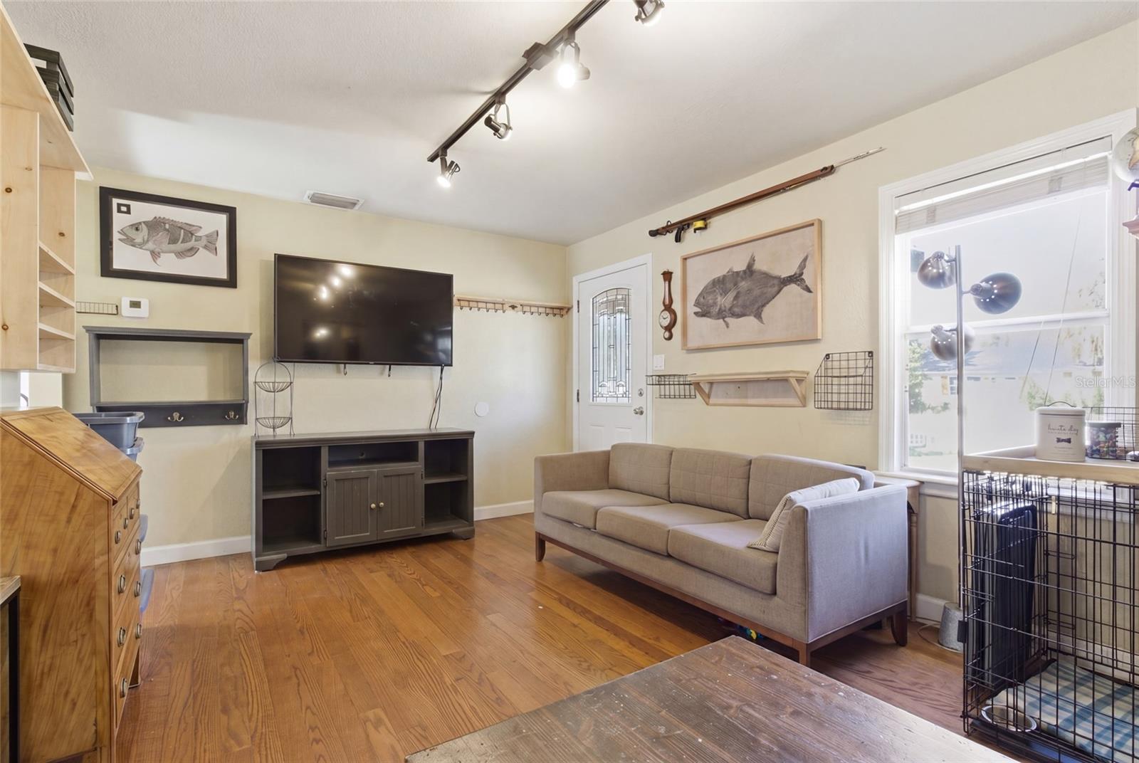 Image 9 of 20 For 6712 Gabrielle Street