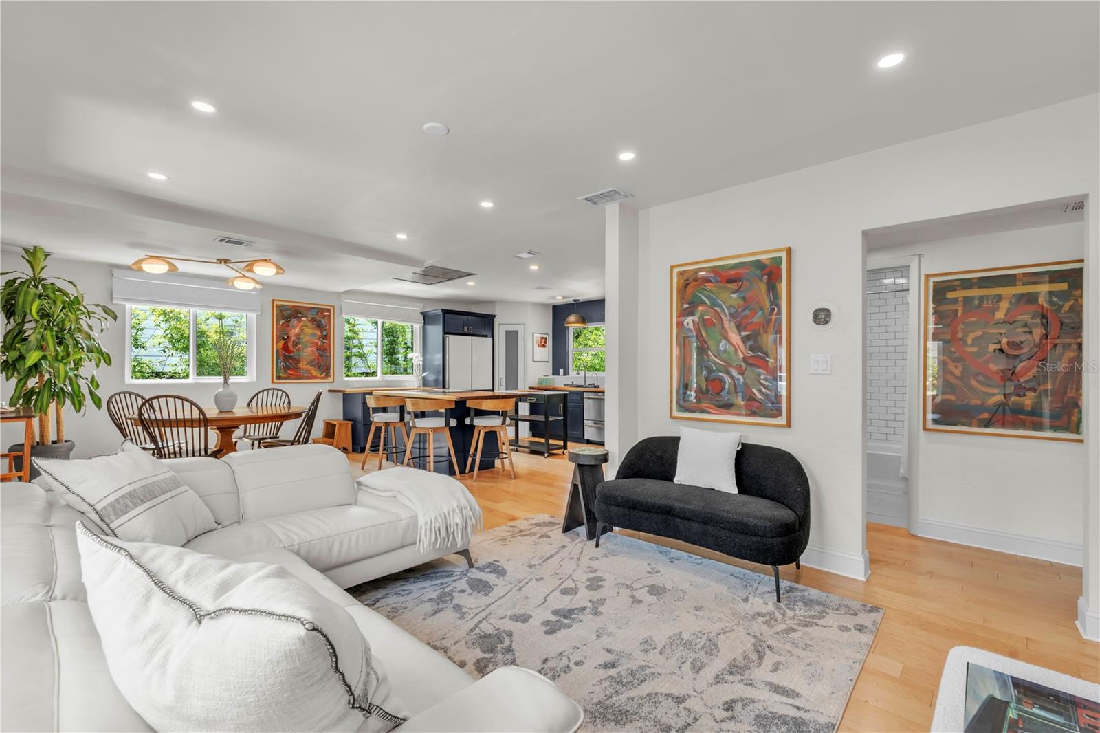 Image 11 of 28 For 735 40th Avenue N