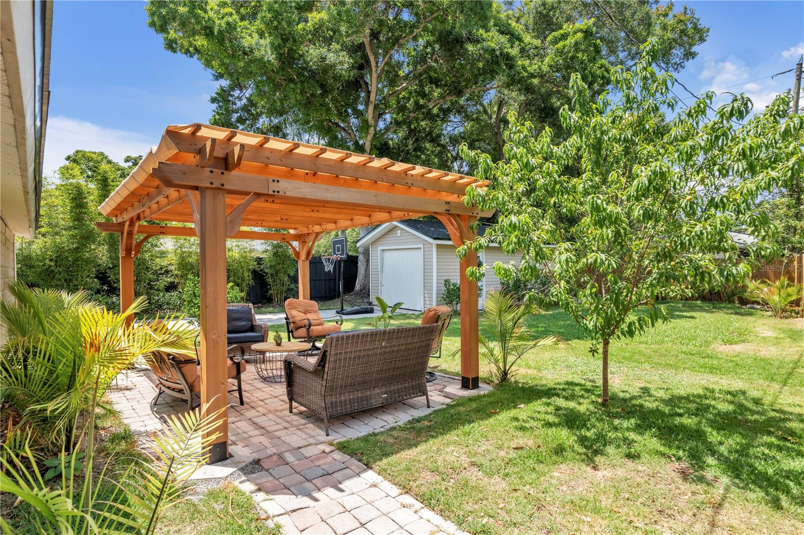 Image 22 of 28 For 735 40th Avenue N