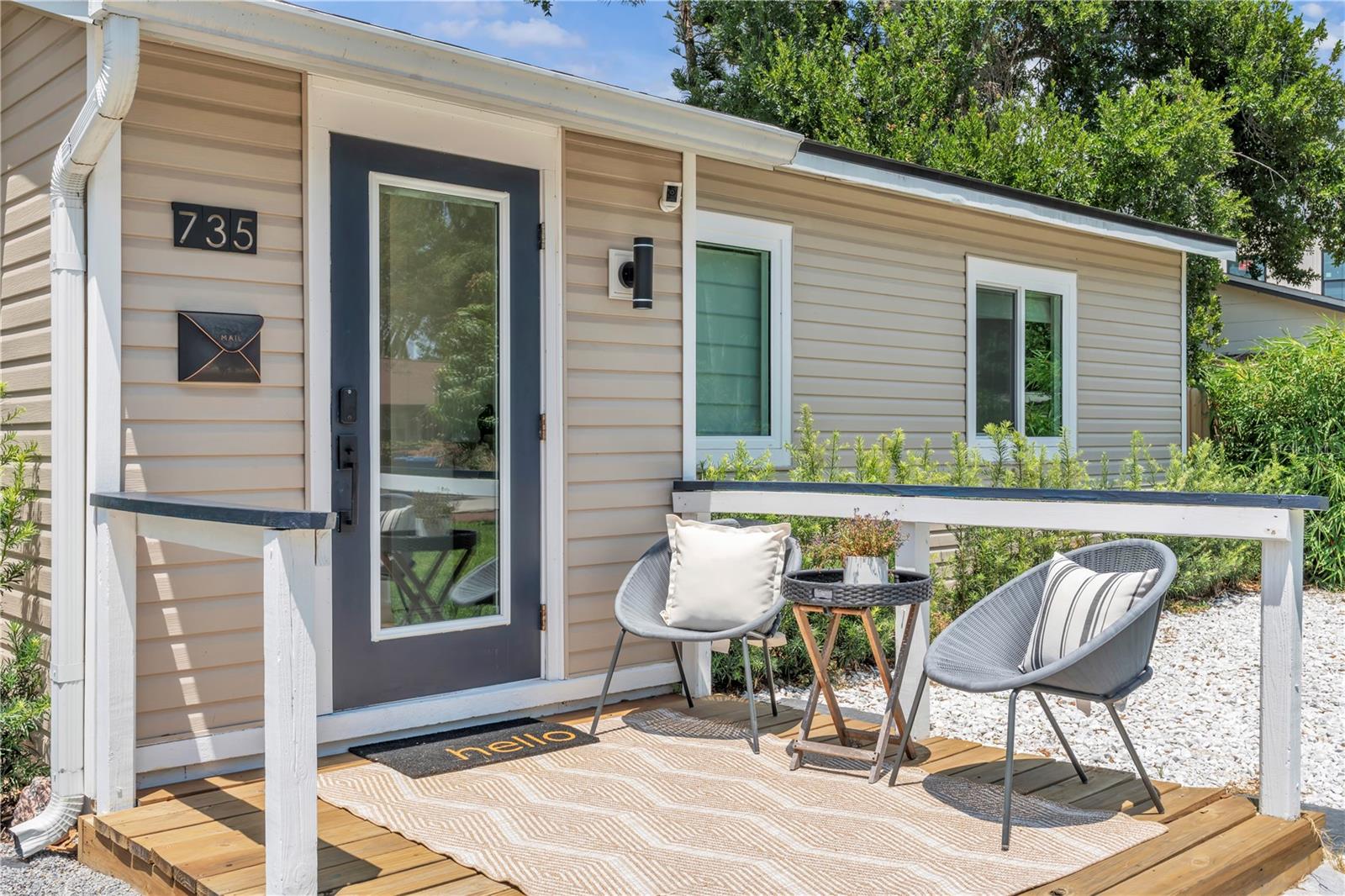 Image 3 of 28 For 735 40th Avenue N