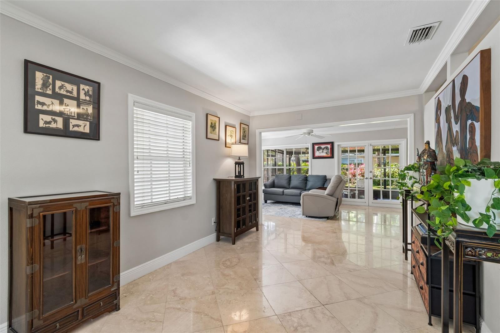 Image 9 of 50 For 4420 San Carlos Street