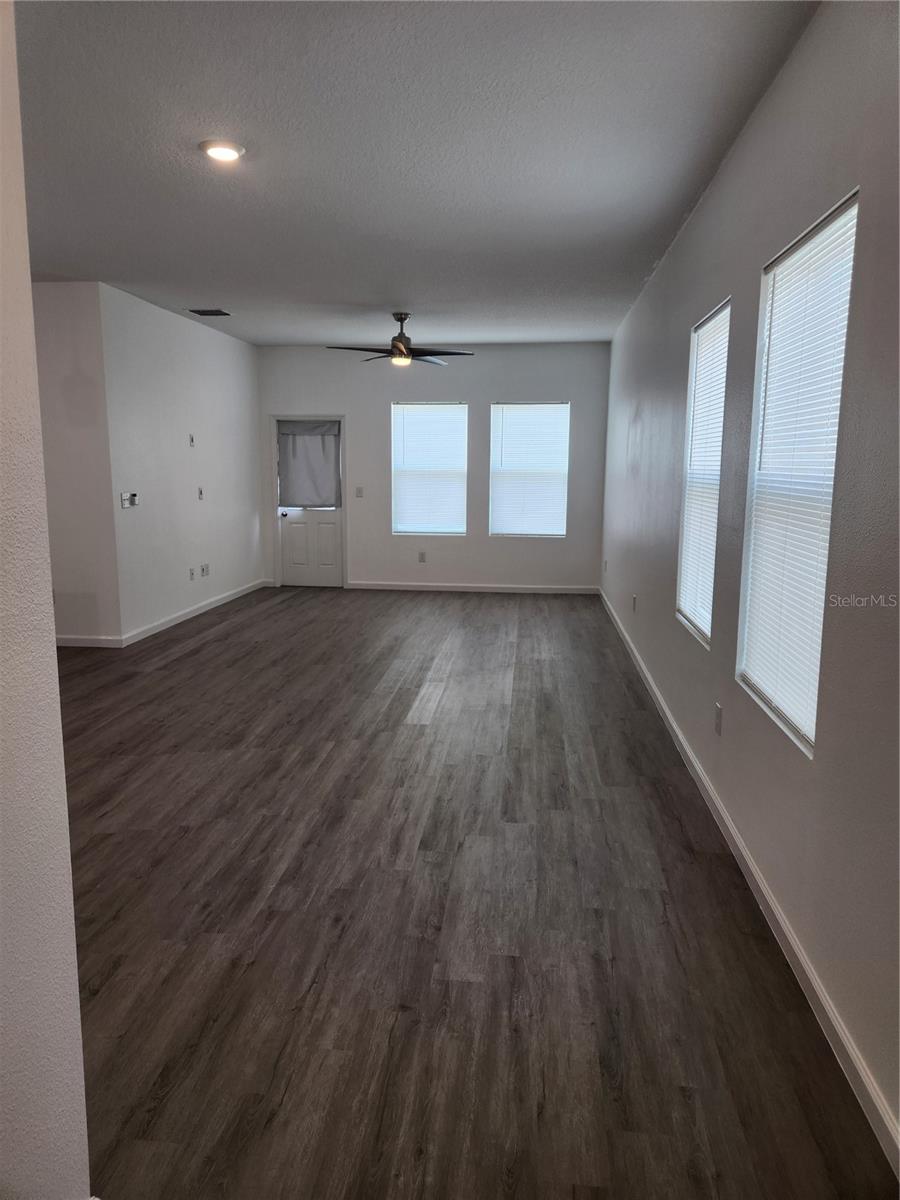 Image 8 of 28 For 2340 Harris Hawk Avenue