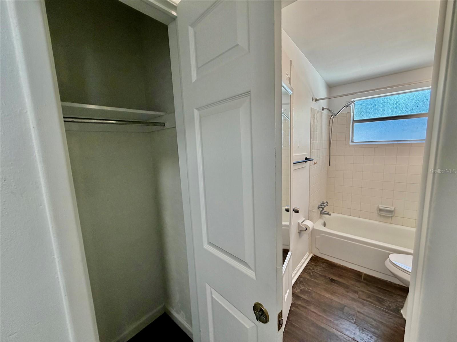 Image 13 of 23 For 650 Newton Avenue S
