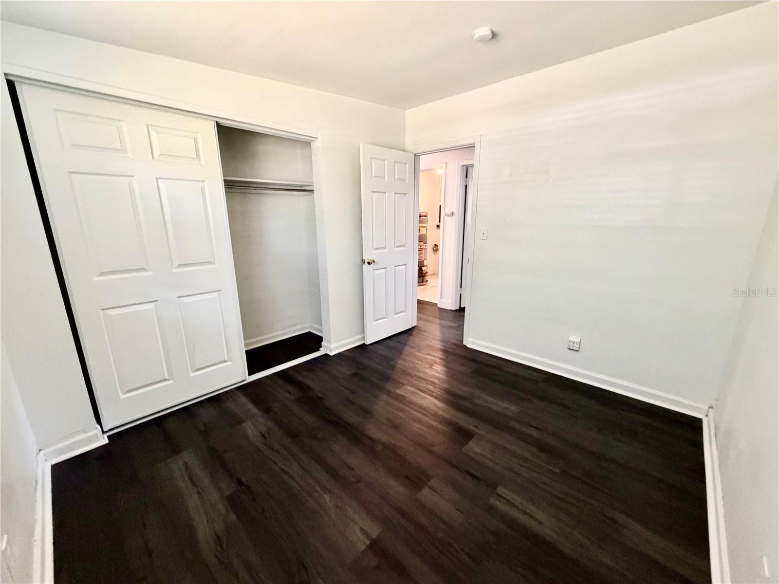 Image 15 of 23 For 650 Newton Avenue S