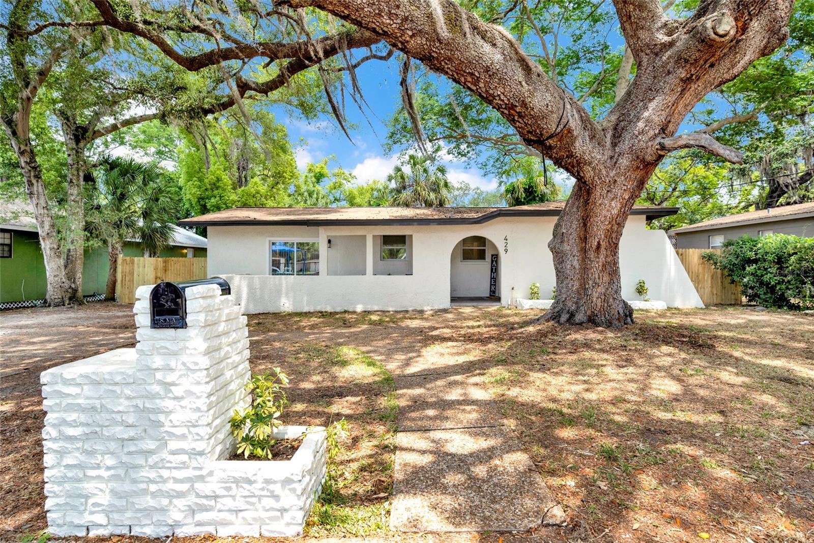 Details for 429 Oakwood Street, TARPON SPRINGS, FL 34689