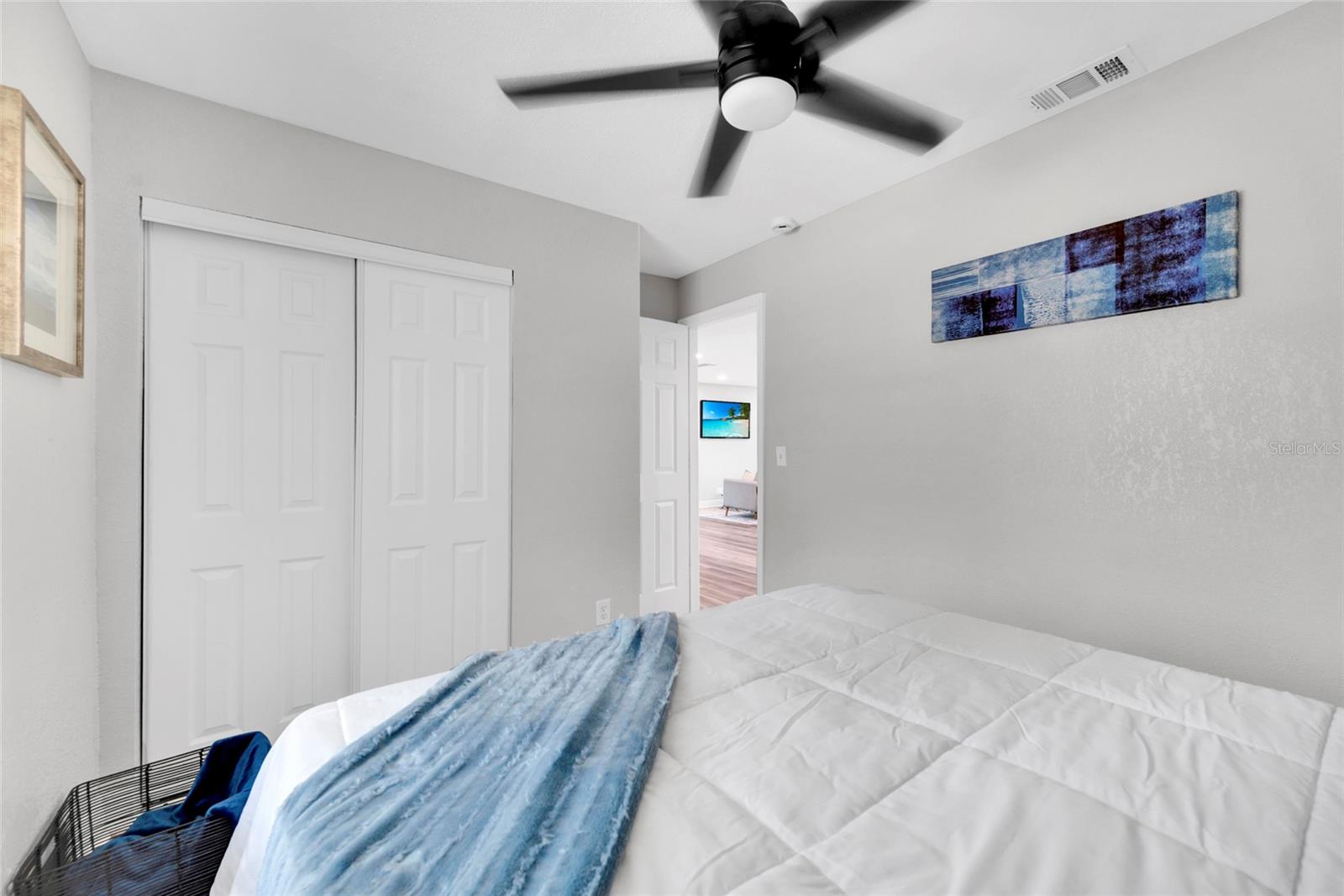 Image 16 of 31 For 429 Oakwood Street