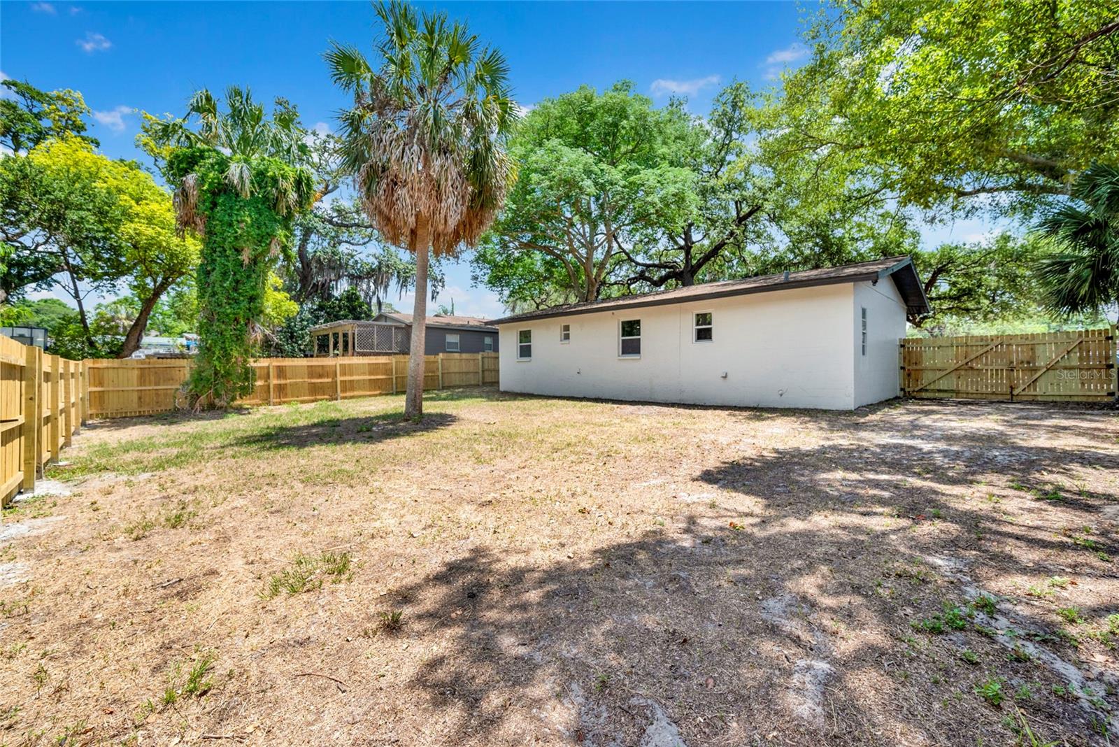 Image 7 of 31 For 429 Oakwood Street