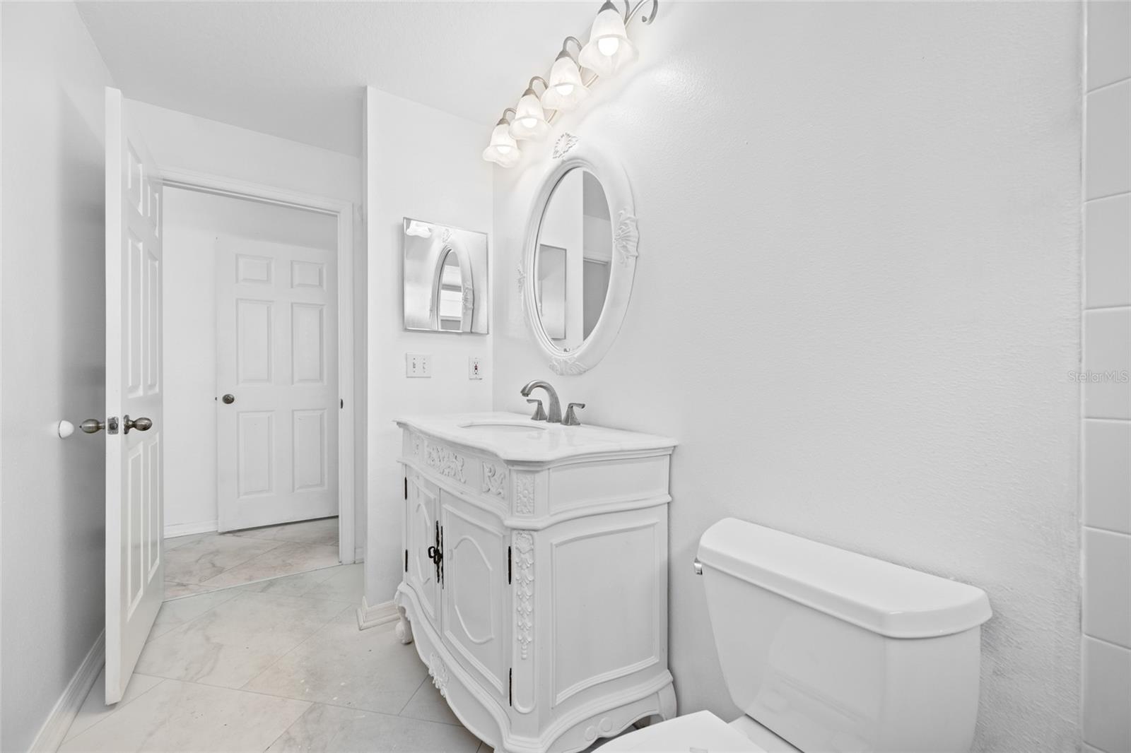 Image 35 of 58 For 2565 Estancia Boulevard