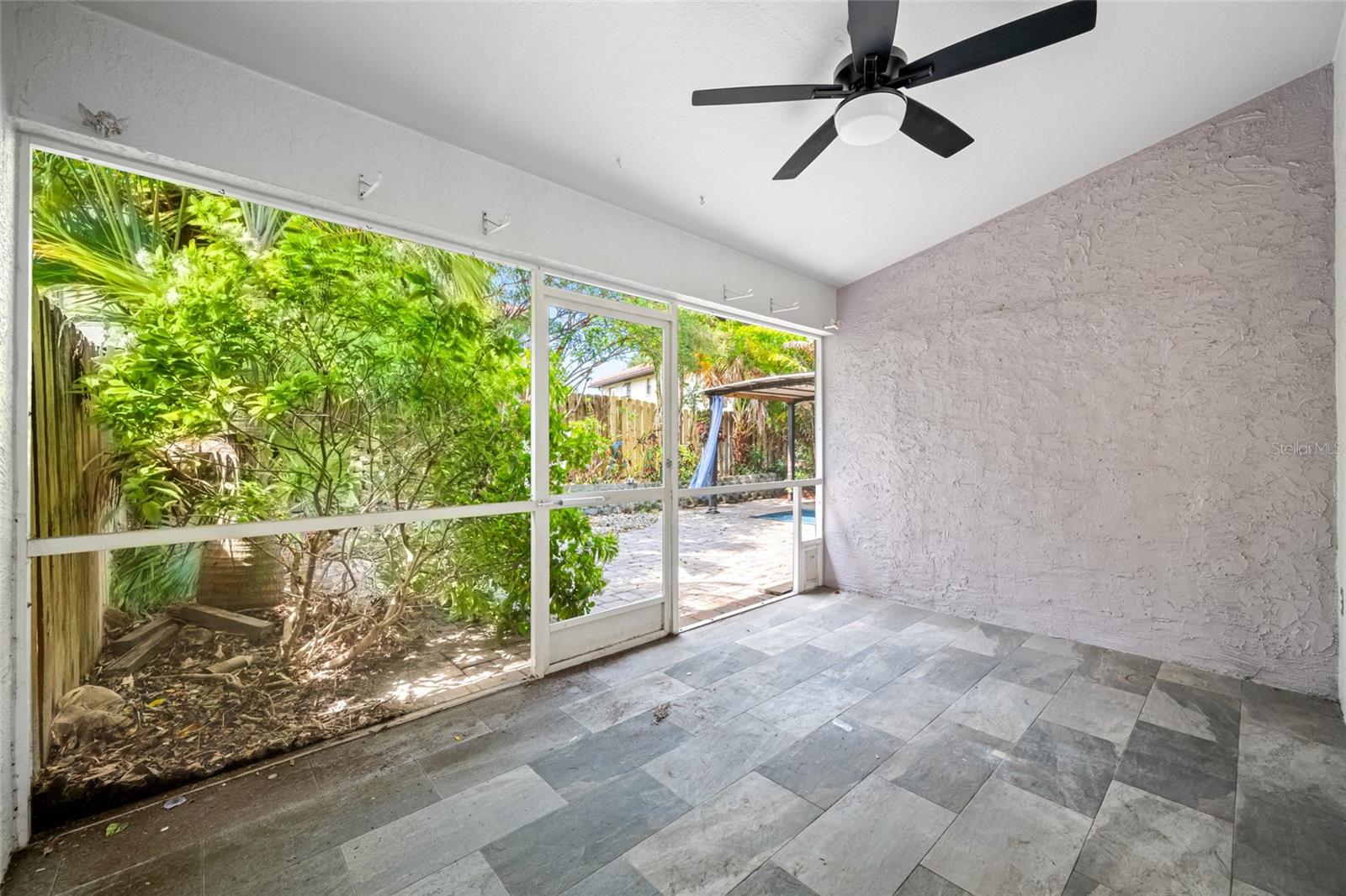 Image 41 of 58 For 2565 Estancia Boulevard