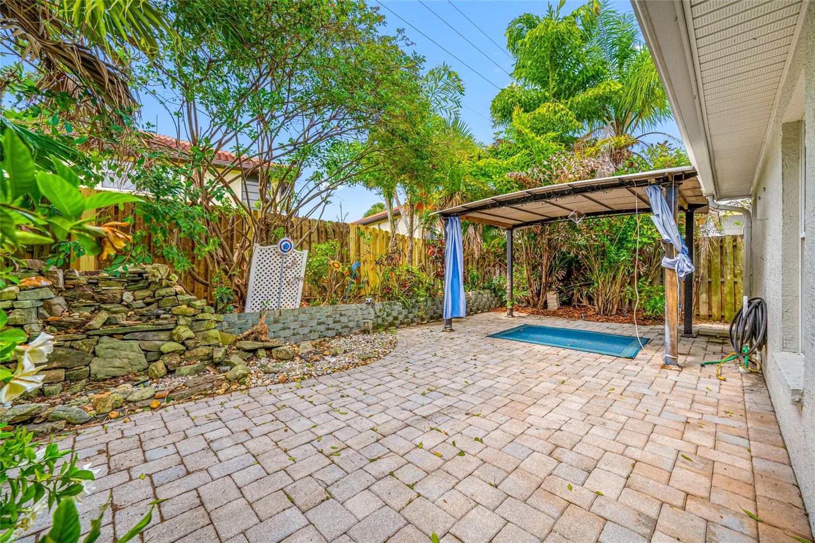 Image 45 of 58 For 2565 Estancia Boulevard